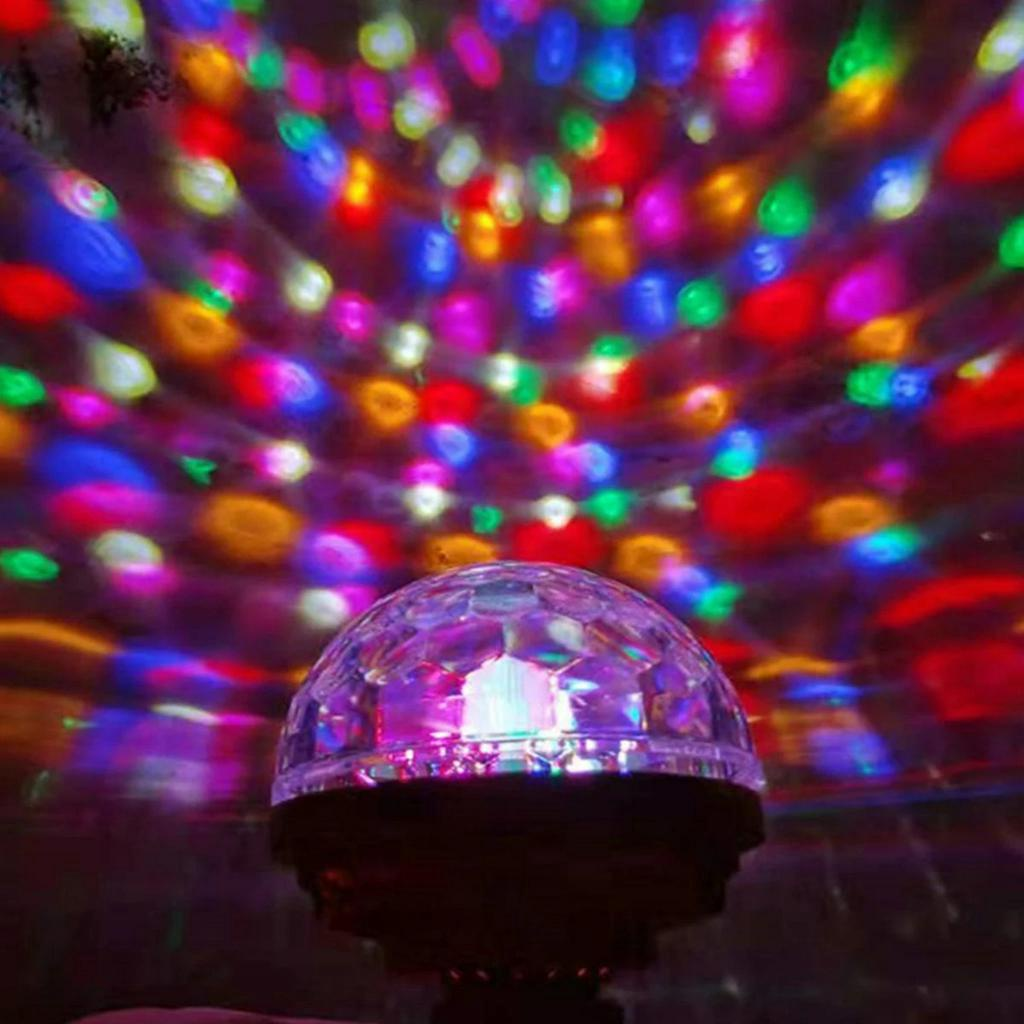 Lámpara LED Mágica Giratoria : ¡Compra 3 y Recibe 1 Gratis!